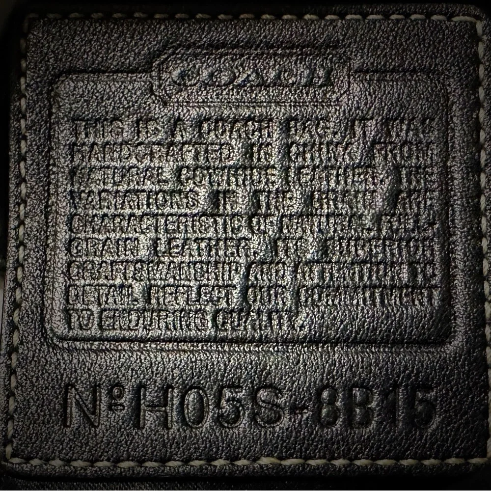 Vintage Y2K Coach soho Black Leather Shoulder Bag with Gold Hardware 2005years - Picture 8 of 17